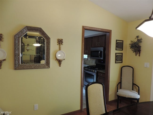 Building Photo - 3 br, 2.5 bath House - 15 Rabbit Rock Rd