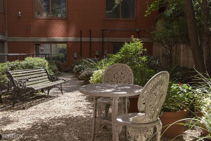 Foto del edificio - Studio, 1 bath Apartment - 106 E 96th St