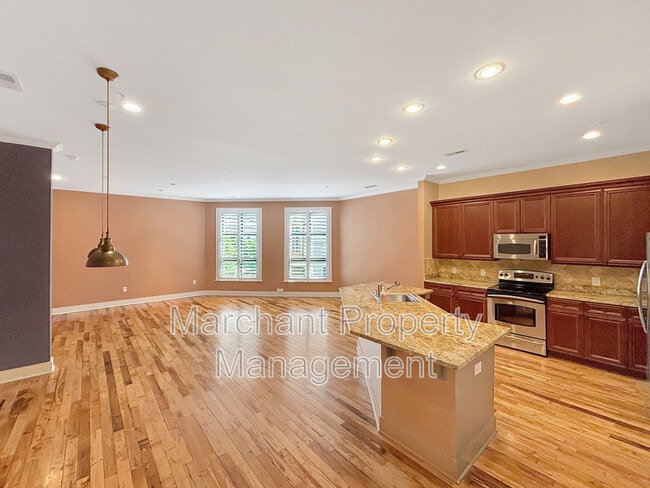 Building Photo - 101 W Court St