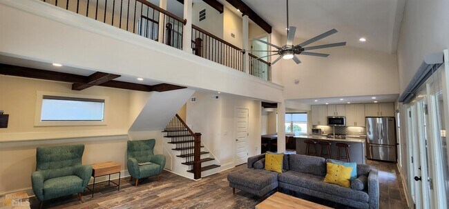 Building Photo - 100 Timber Walk
