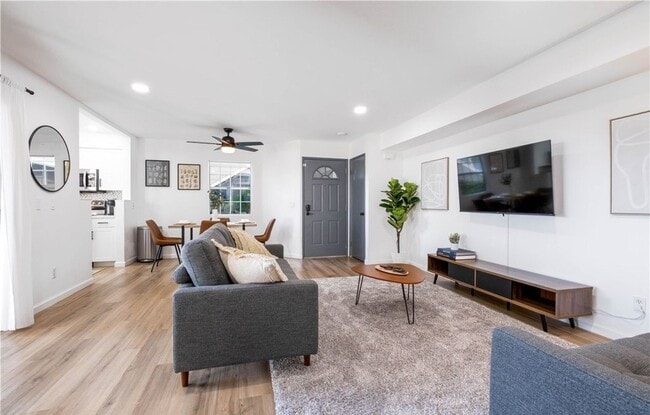 Foto del edificio - 3500 S Greenville St
