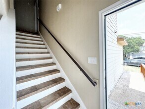 Building Photo - 831 Sagewood Trail