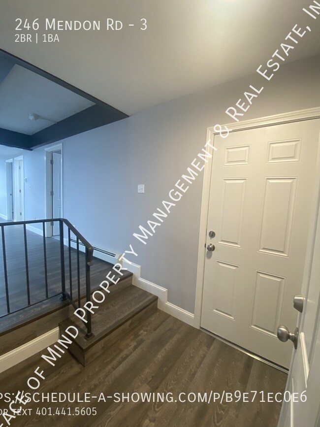 Building Photo - 2 Bed/1 Bath on 2nd Floor for $1600 includ...