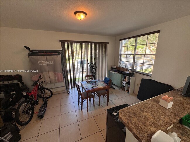 Foto del edificio - 9343 SW 227th St