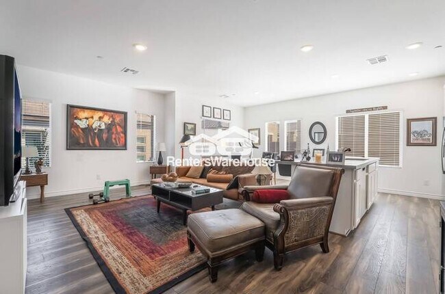 Building Photo - Beautiful 2-bedroom, 2-bathroom Home in a 55+ community