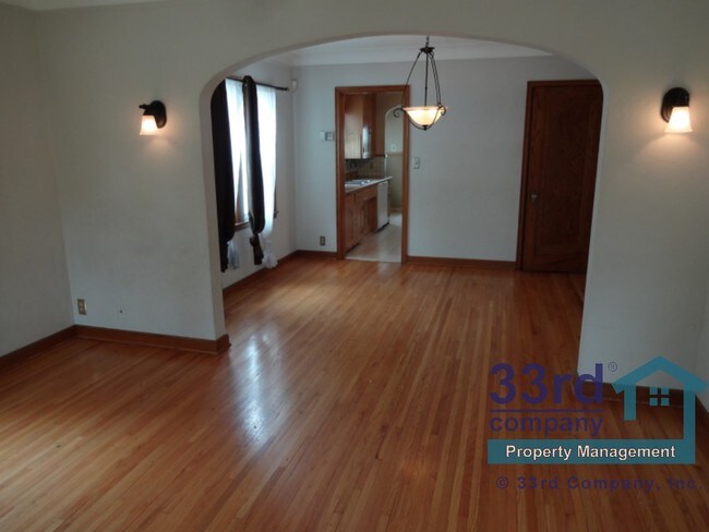 Foto del edificio - 3042 Arthur St NE