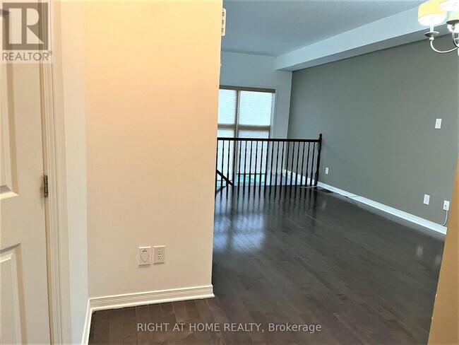 Photo du bâtiment - 39 Dundalk Private