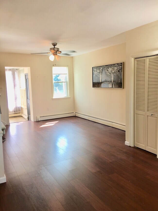 Foto del edificio - Lovely 2-Bed/1.5-Bath Home in Manayunk! Av...