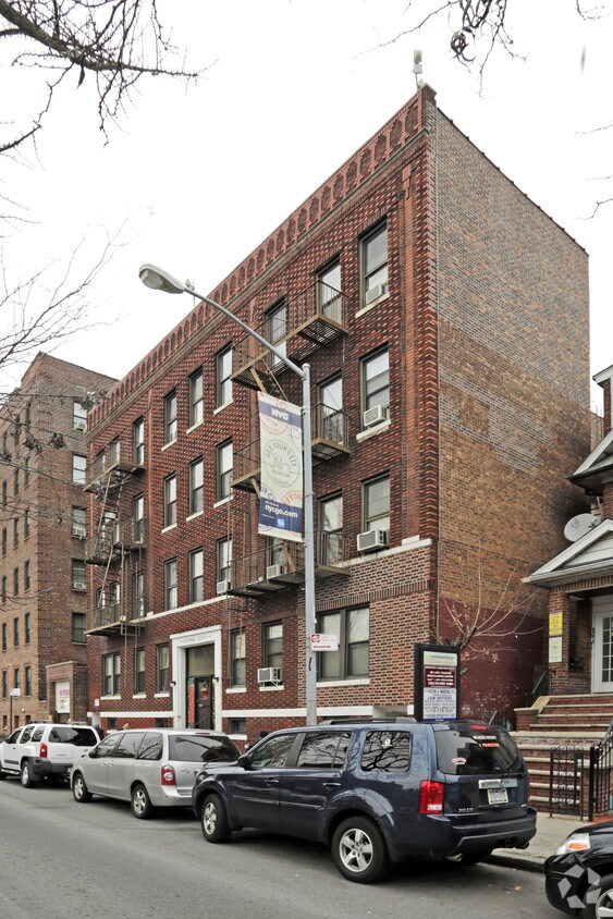 3717 75th St, Jackson Heights, NY 11372 Apartments in Jackson Heights