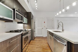 Building Photo - 635 6th St