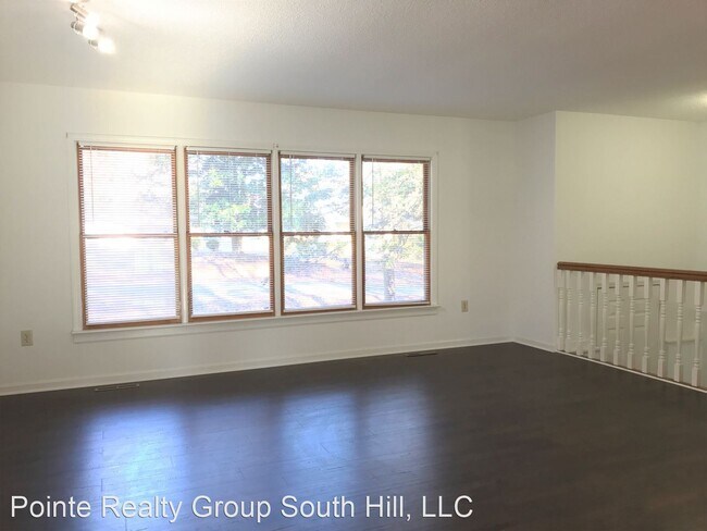 Building Photo - 3 br, 2.5 bath House - 424 Dogwood Drive