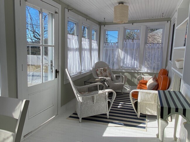 Porch - 8 South Rd