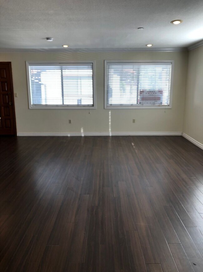 Foto del edificio - Los Caballeros #301