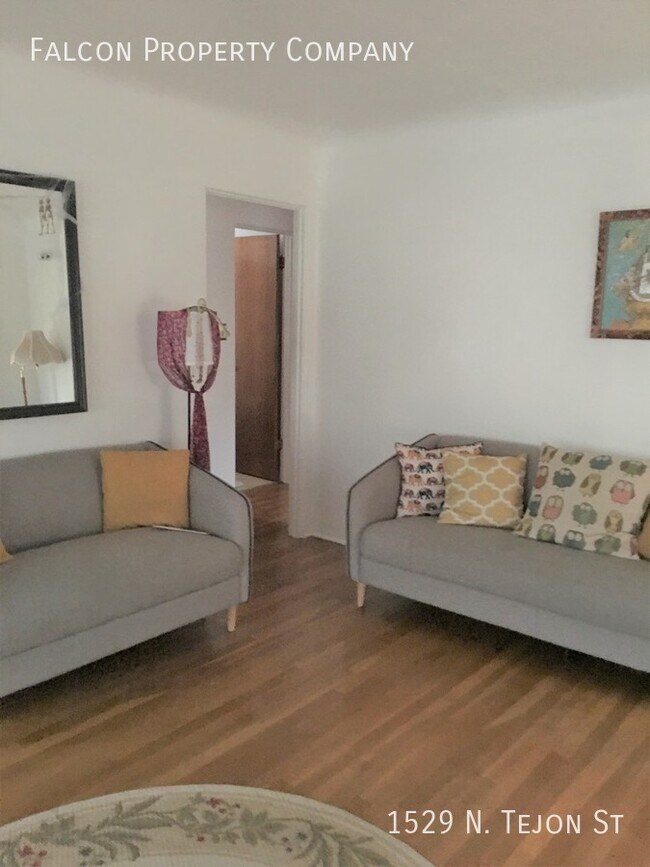 Darling Upper Unit in the Old North End House Rental in