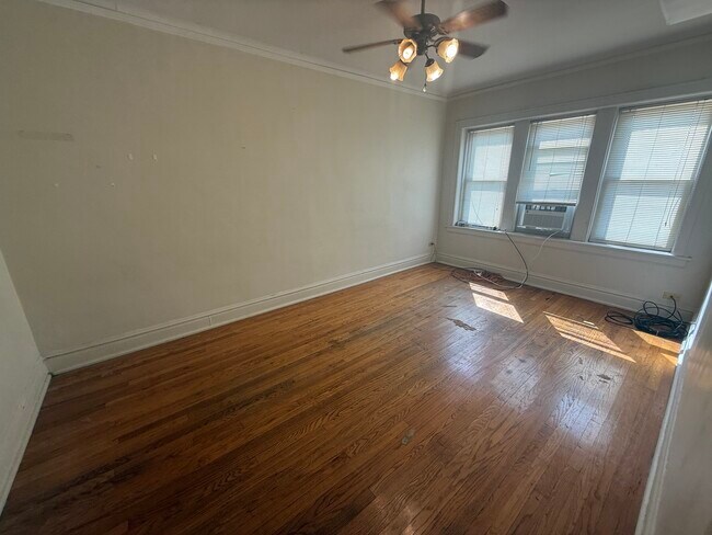 Foto del edificio - 7441 Randolph St