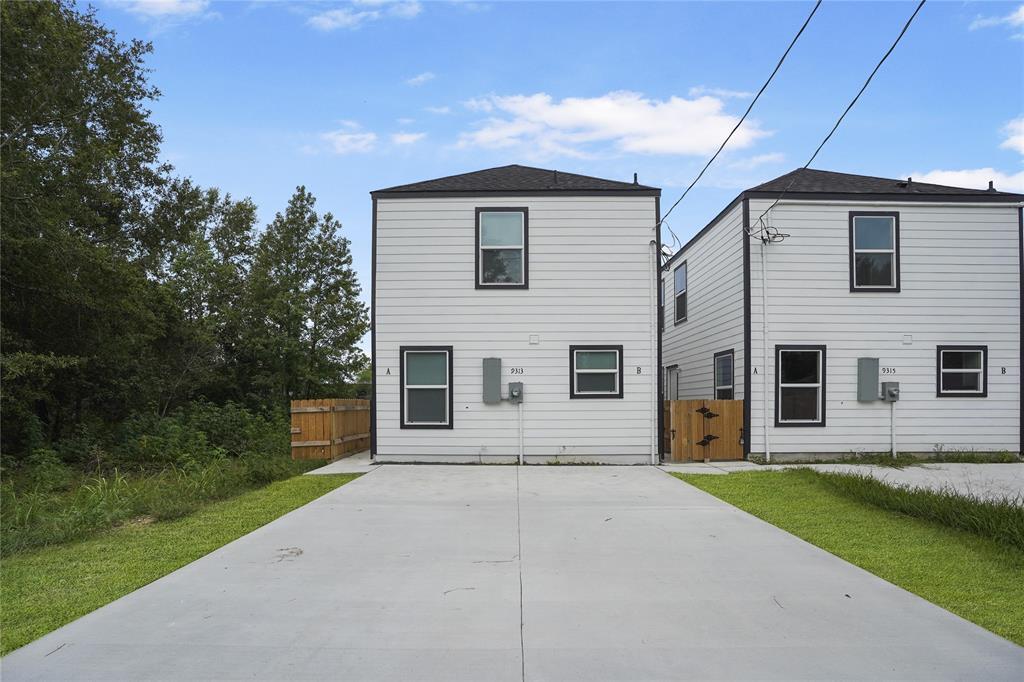 Foto principal - 9313 Hillis St