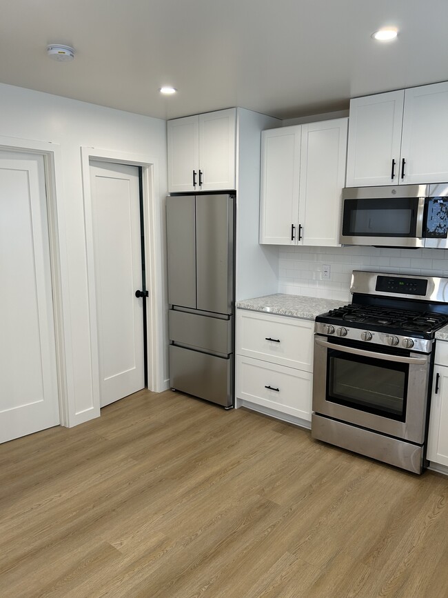 Kitchen - 2762 Fallon Cir