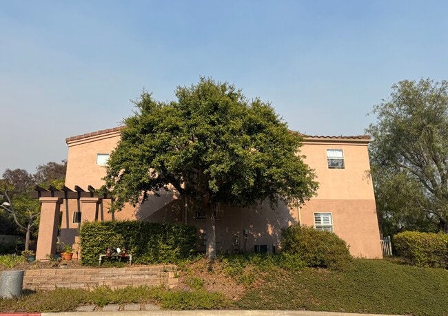 casa adosada en planta alta - 380 Greendale Ct