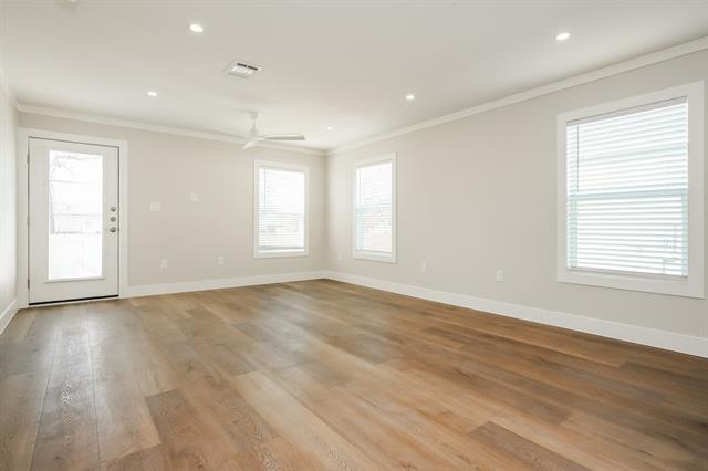 Foto del edificio - 2104 Belzise Terrace