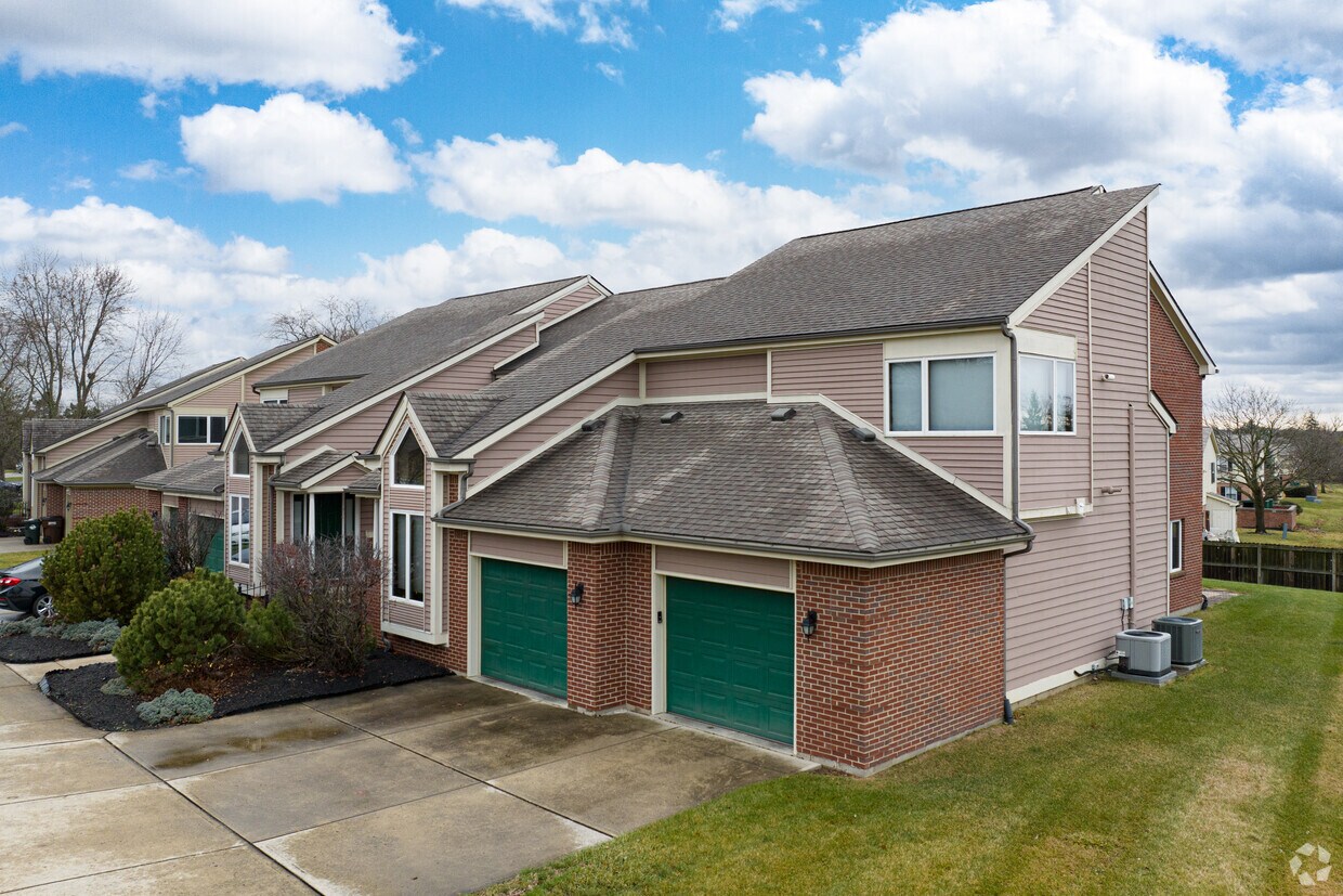 Foto principal - 8403 Washington Village Dr