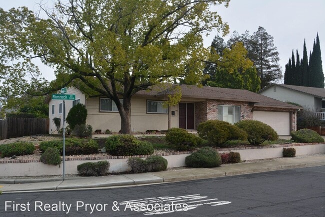 Building Photo - 3 br, 2 bath House - 3901 Rimrock Drive