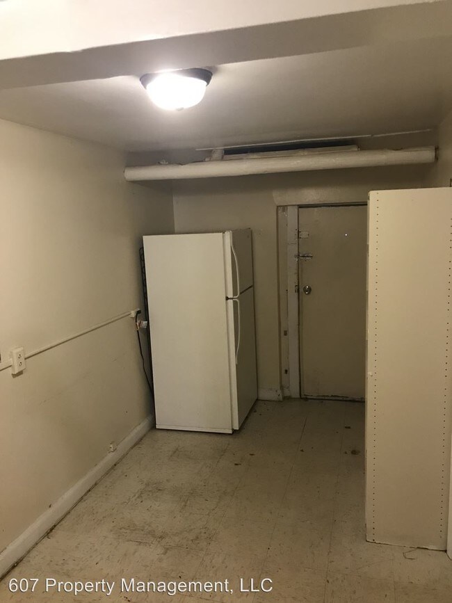 Building Photo - 59 Schiller St