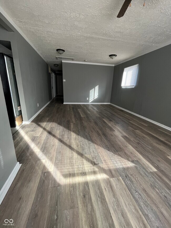 Foto del edificio - 4622 E 30th St