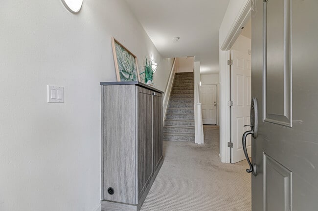 Building Photo - 40733 Greystone Ter