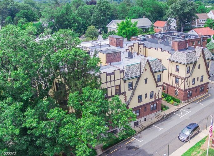 20 Garber Square Unit C1, Ridgewood, NJ 07450 Condo for Rent in