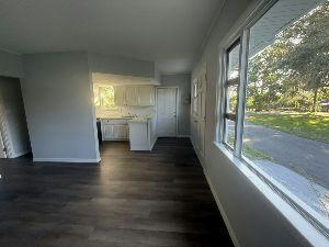 Foto del edificio - 1250 Lakeview Dr