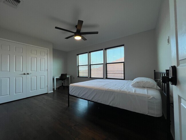 Foto del edificio - 7335 Magnolia Bluff