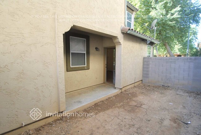 Building Photo - 7 N 88th Ave