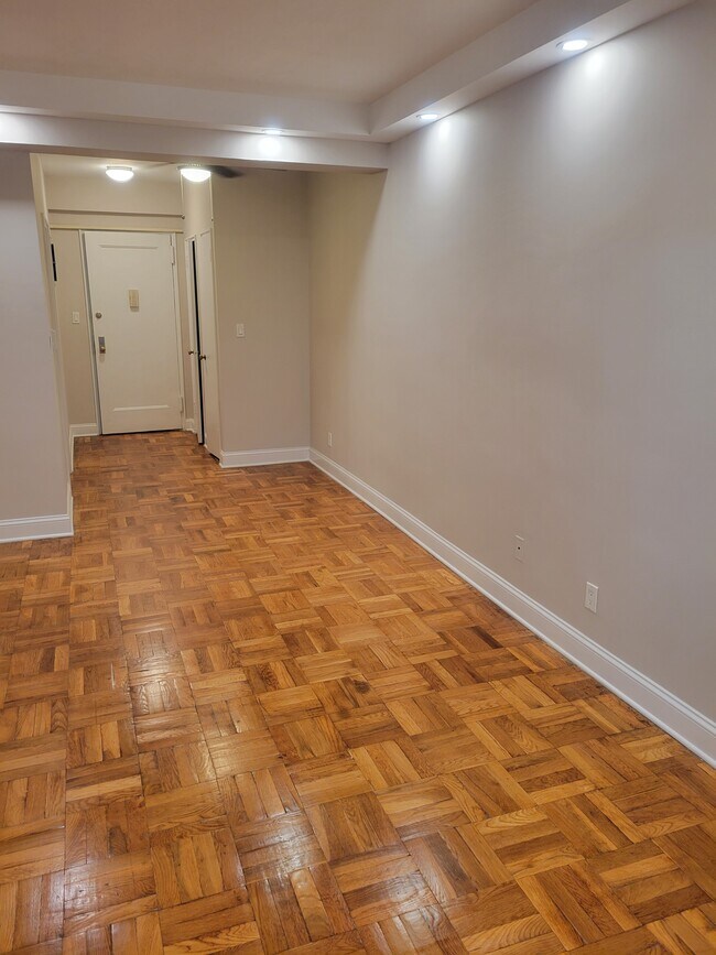 Living room - 230 Pelham Rd