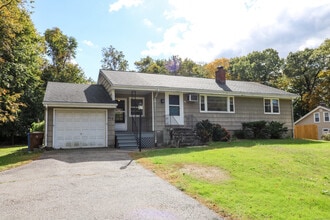 Building Photo - 408 Shelton Ave