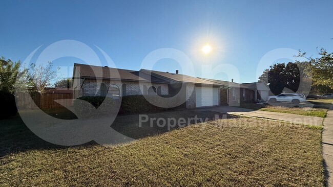 Foto del edificio - 5620 Pearce St