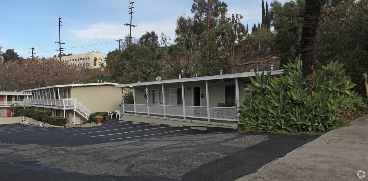 Building Photo - 201 S Avenue 64
