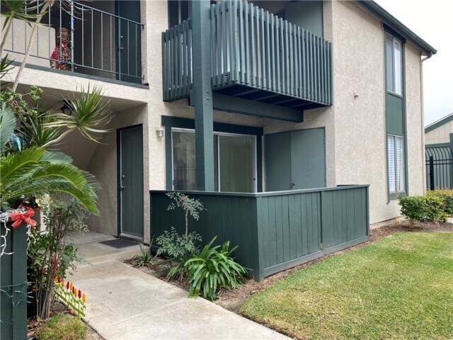 Building Photo - 23292 Orange Ave
