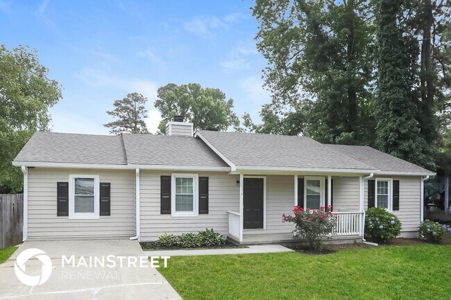 Building Photo - 2974 Landmark Dr SE