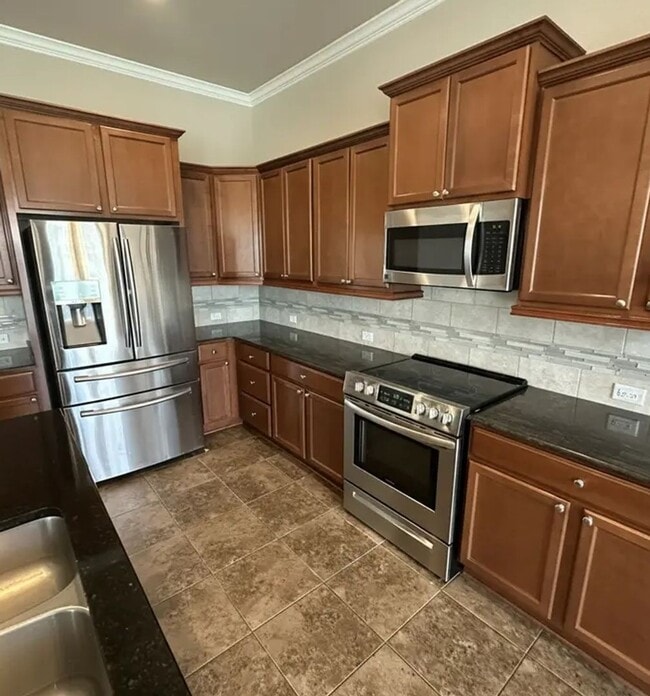 Building Photo - AVAILABLE FOR VIEWING NOW!!!