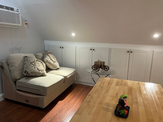 Foto del edificio - 8 Bunting Ln