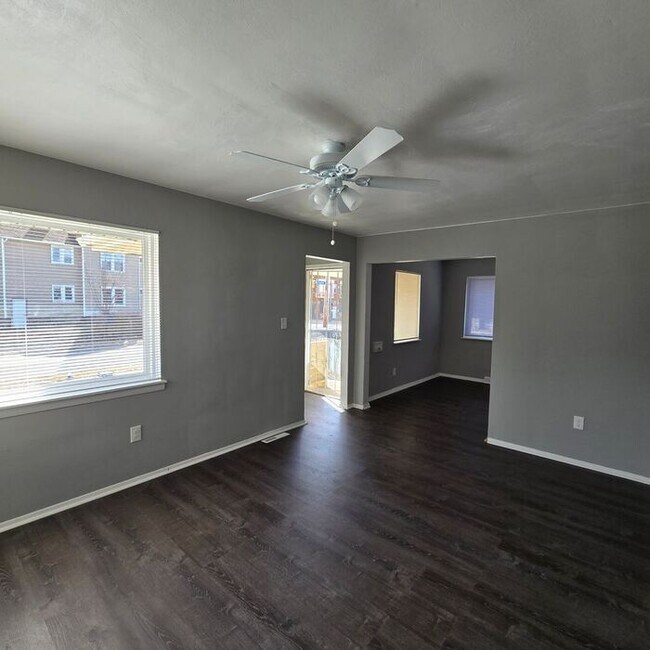 Foto del edificio - Charming 3-Bedroom Home / Pet-Friendly / A...