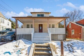 Building Photo - 14 S Stone Ave