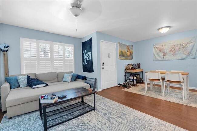 Building Photo - 5440 S MacDill Ave