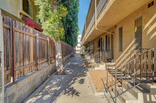 Building Photo - 5330 Corteen Apartments