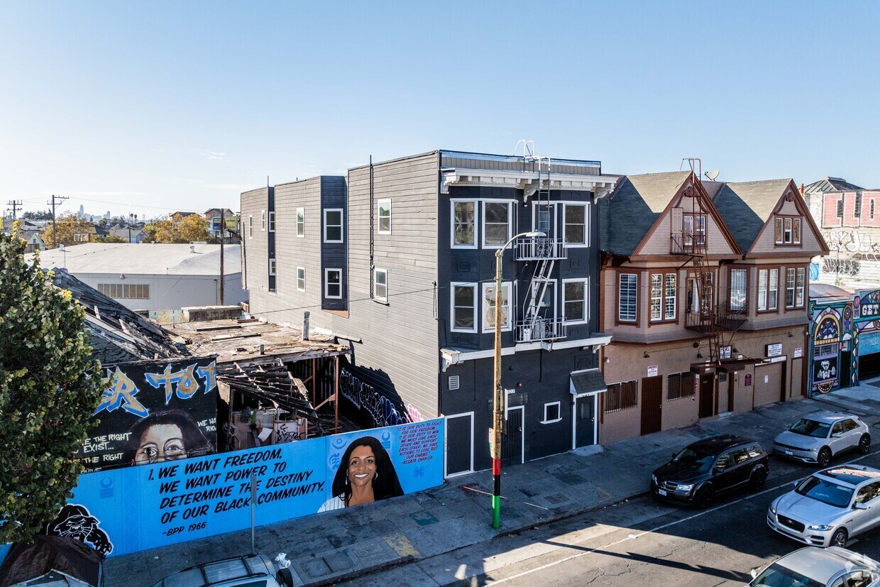 Ángulo alterno - 2327-2329 San Pablo Ave