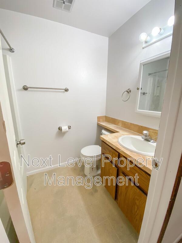 Foto del edificio - 1101 5th Avenue East - 4