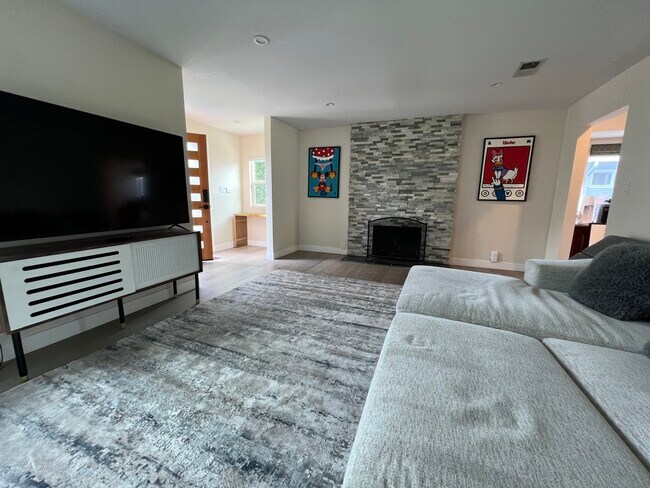 Foto del edificio - 1427 Walgrove Ave