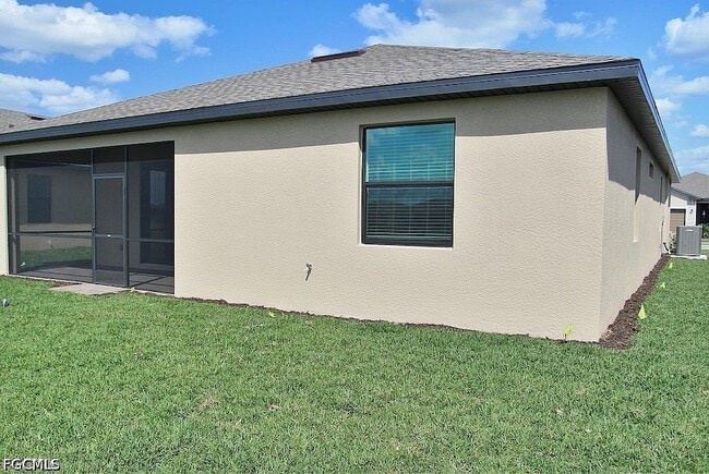 Building Photo - 14882 Portico Blvd