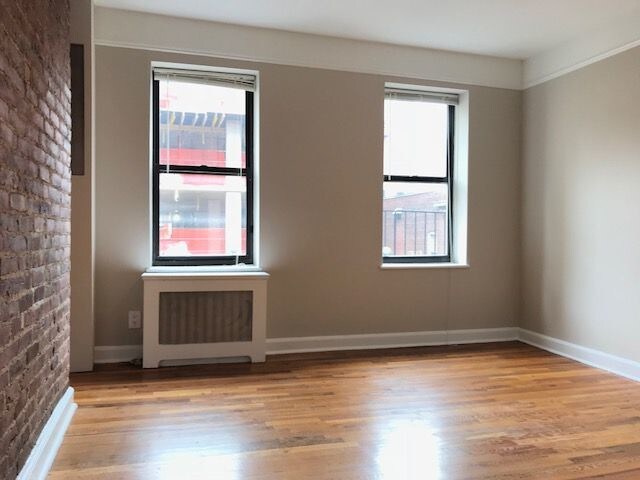 Primary Photo - 330 E 62nd St