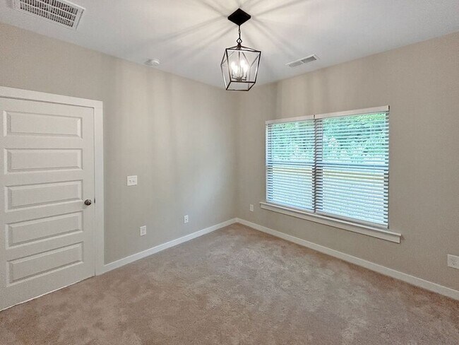 Foto del edificio - 49 River Birch Ln